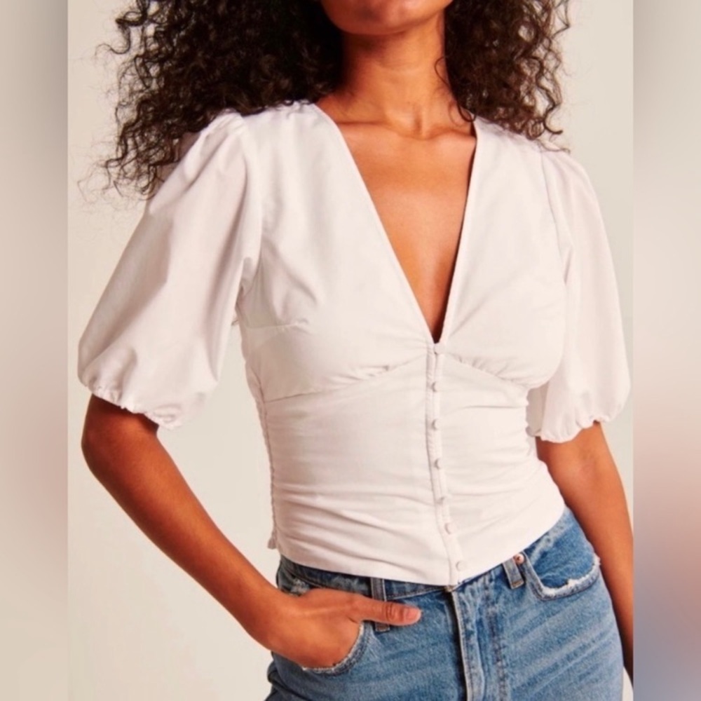 Abercrombie & Fitch Poplin Button-Through Ruched Top in White size Medium